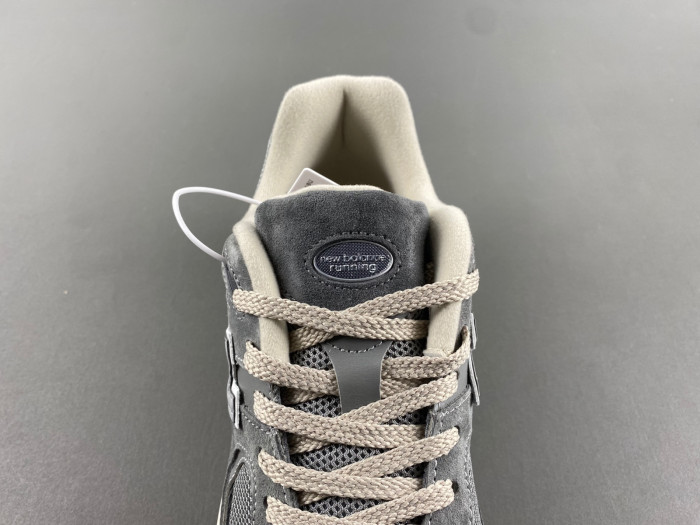 New Balance 2002R Shadow Grey M2002RANM