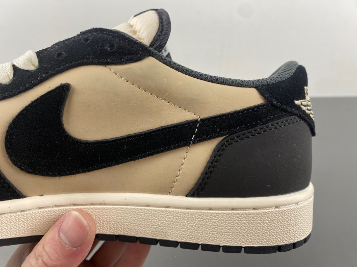 Travis Scott x Air Jordan 1 Low OG DM7866-201