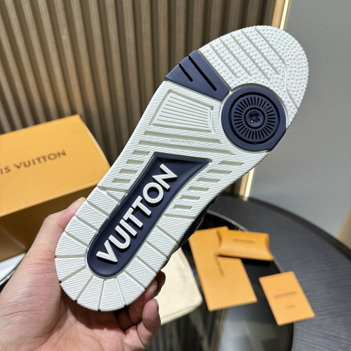 LOU1VTON SNEAKER