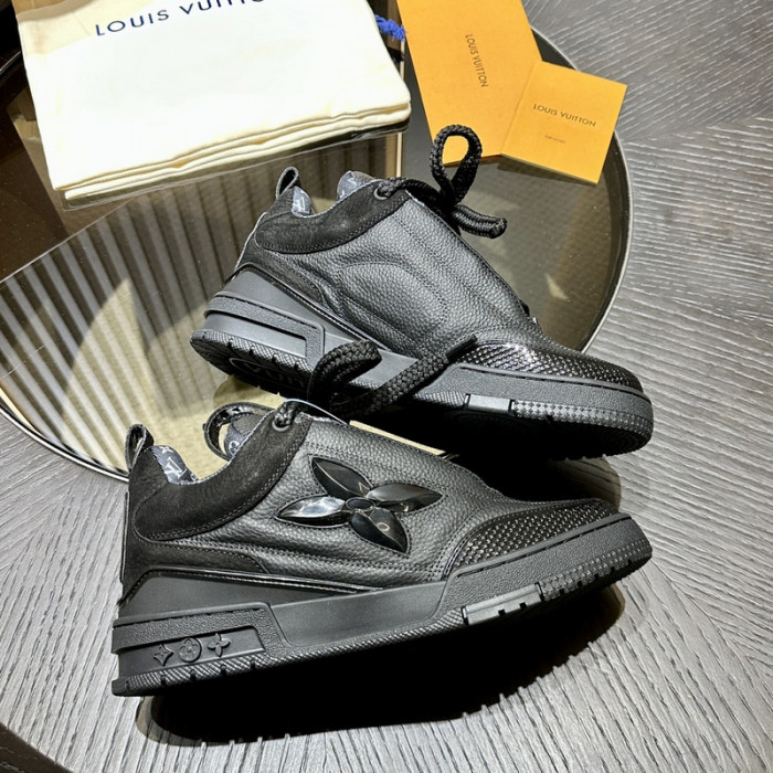 LOU1VTON SNEAKER