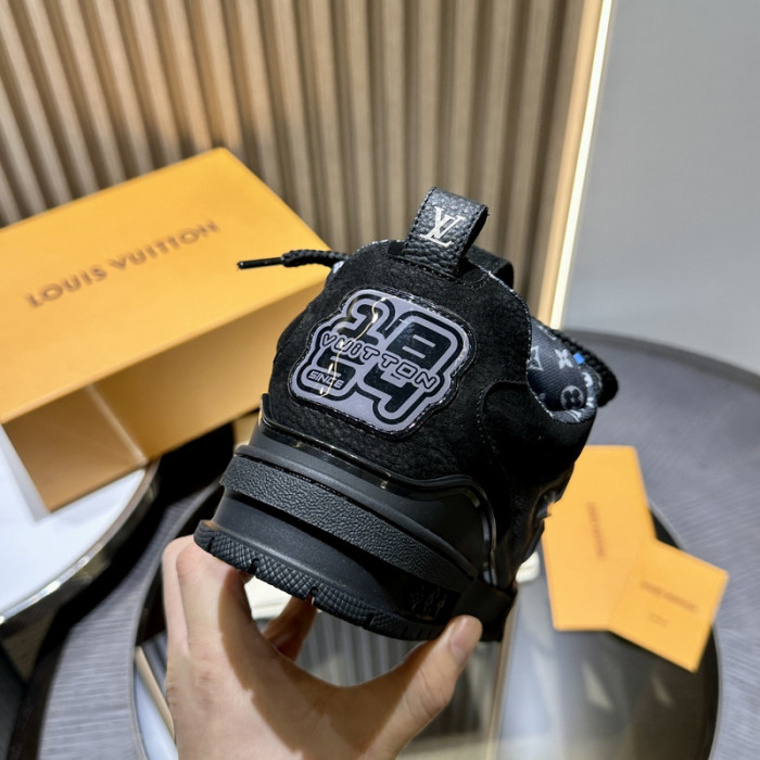 LOU1VTON SNEAKER