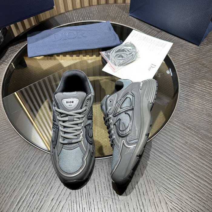 D1OR B30 SNEAKER