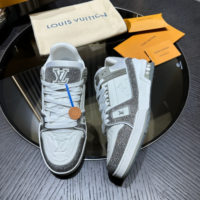 LOU1VTON SNEAKER (crystal)