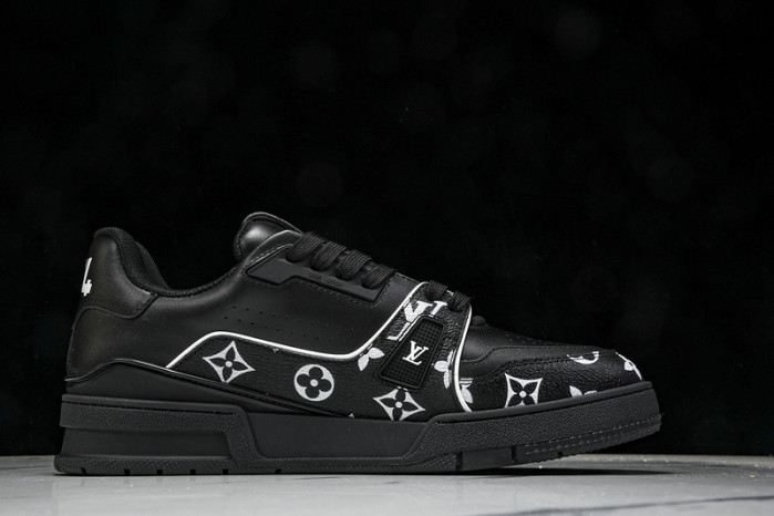 LOU1VTON SNEAKER
