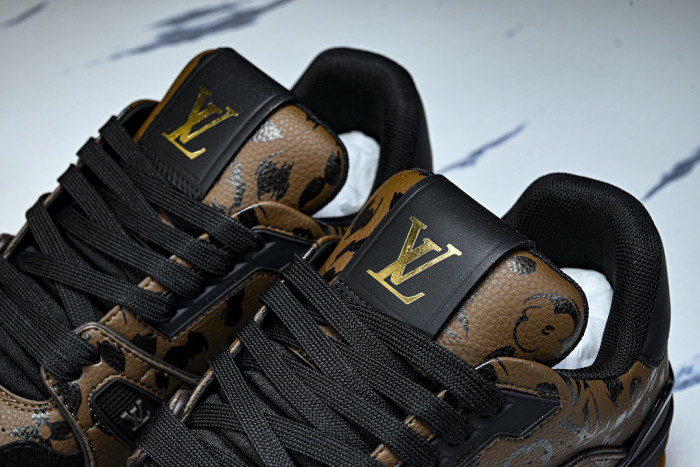 LOU1VTON SNEAKER