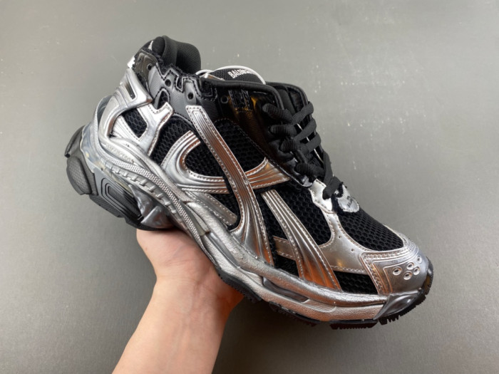 BLCG RUNNER SNEAKER