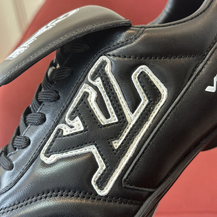 LOU1VTON SNEAKER