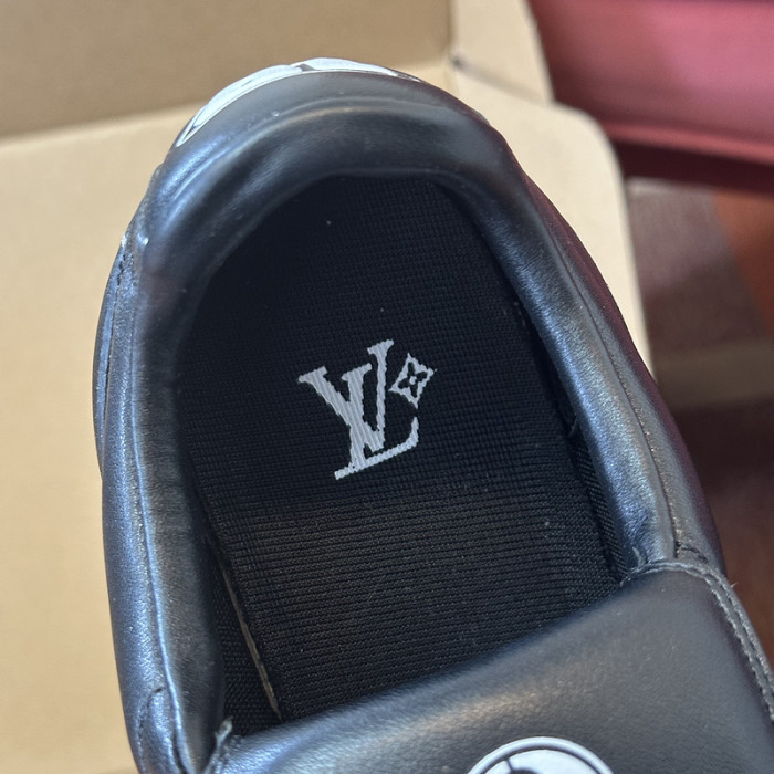 LOU1VTON SNEAKER