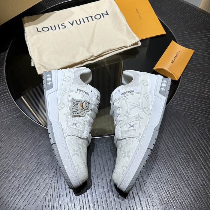 LOU1VTON SNEAKER