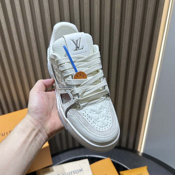 LOU1VTON SNEAKER