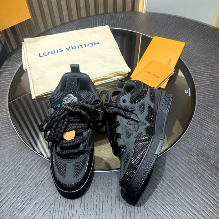 LOU1VTON SNEAKER