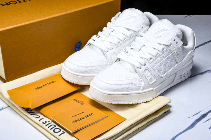 LOU1VTON SNEAKER