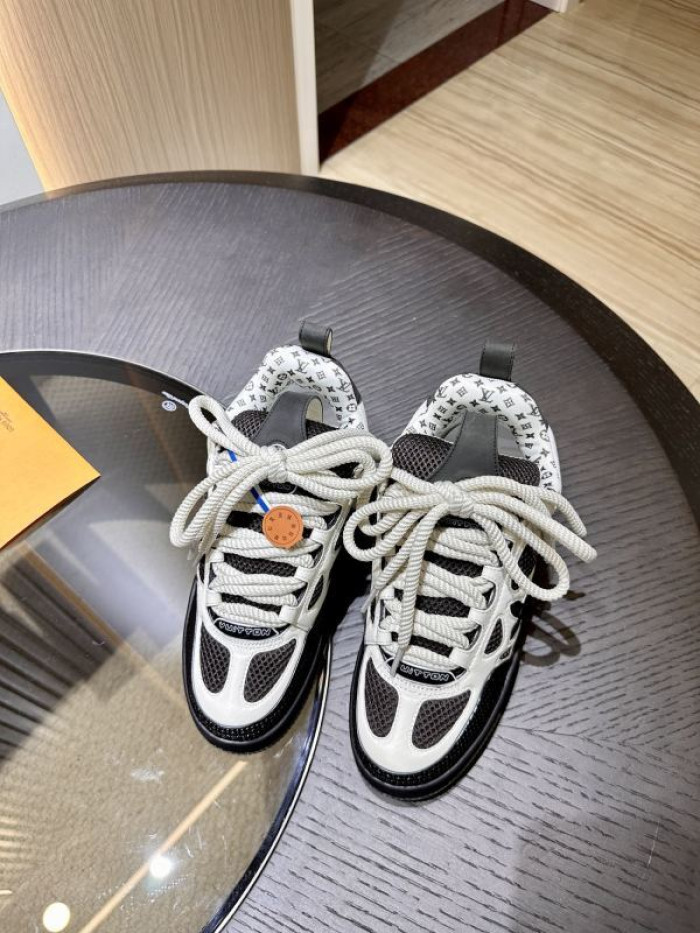 LOU1VTON SNEAKER