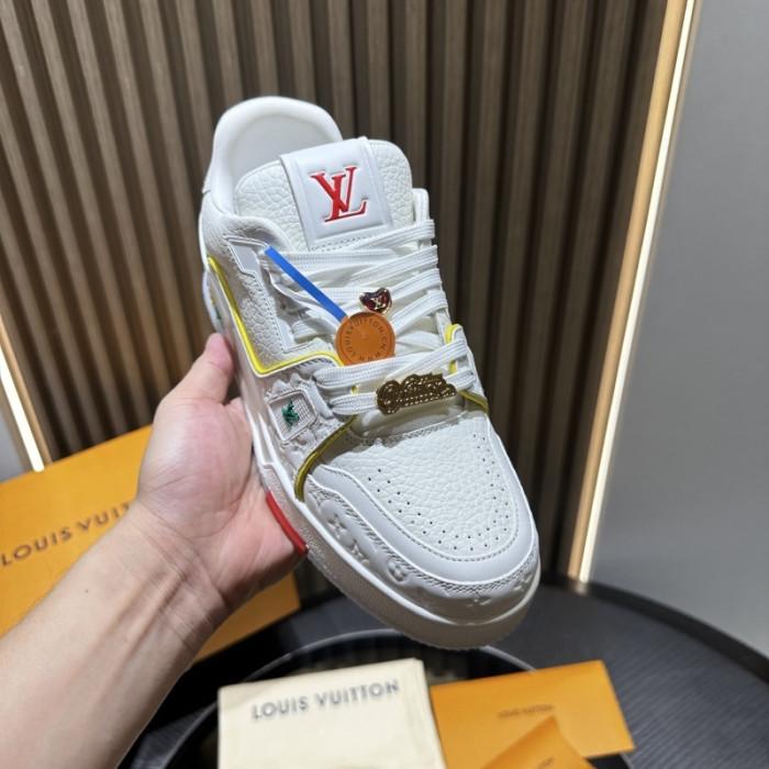 LOU1VTON SNEAKER