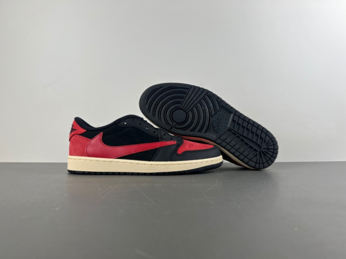 Travis Scott x Air Jordan 1 Low OG DM7866-061