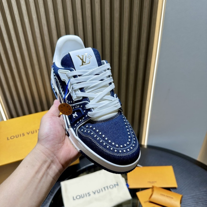 LOU1VTON SNEAKER