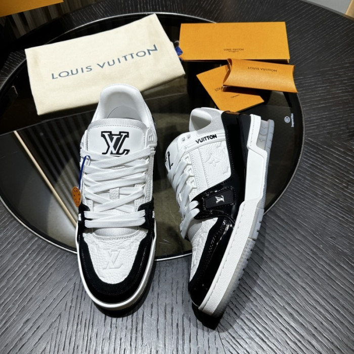 LOU1VTON SNEAKER