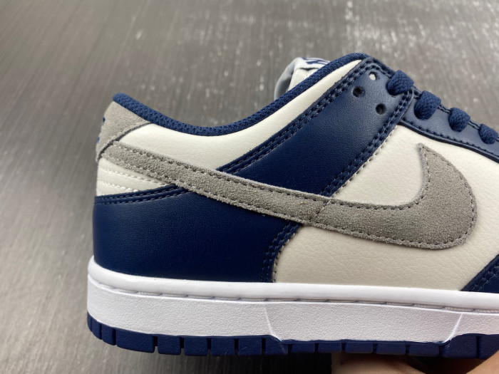 nike dunk low midnight navy fd9749-400