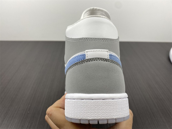 air jordan 1 mid wolf grey aluminum bq6472-105