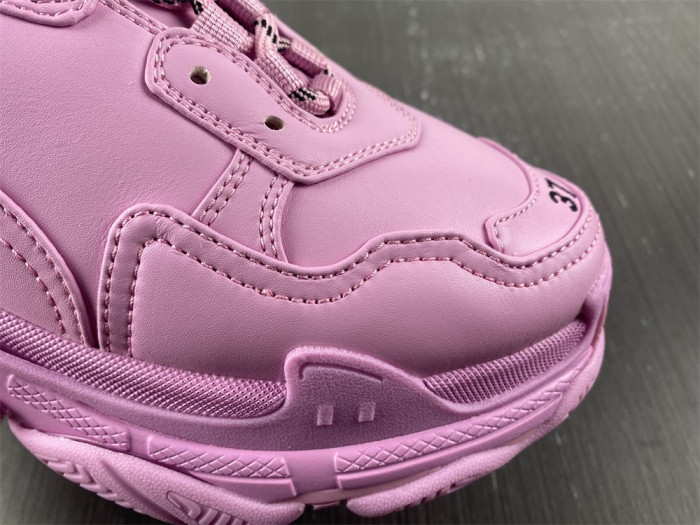 blc* triple s trainer