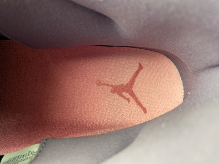 Air Jordan 11 Retro Las Vegas IO8961-553