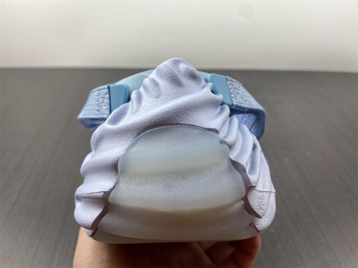 Cr*0*s pollex clog by salehe bembury urchin