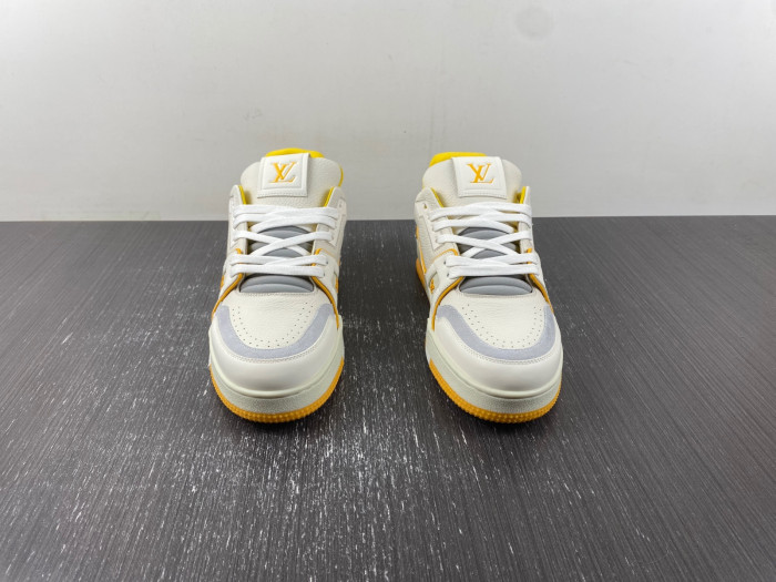 LOU1VTON trainer (EU47)