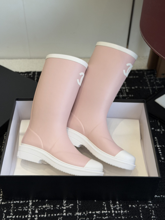 Ch**el boots