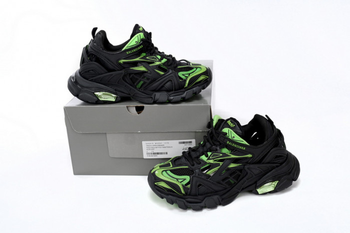 belanciaga Track 2 Sneaker Black Green 568614 W2GN3 1086