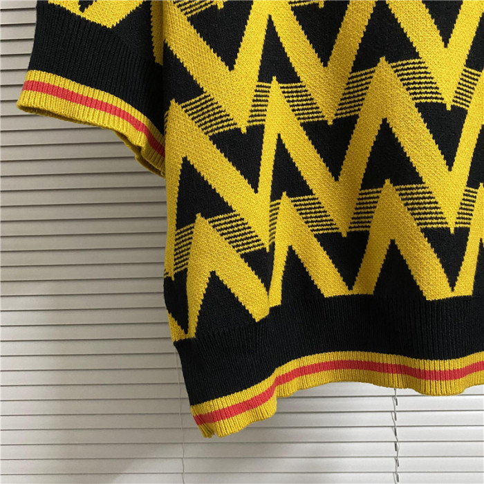 House of errors sweater MAO-3