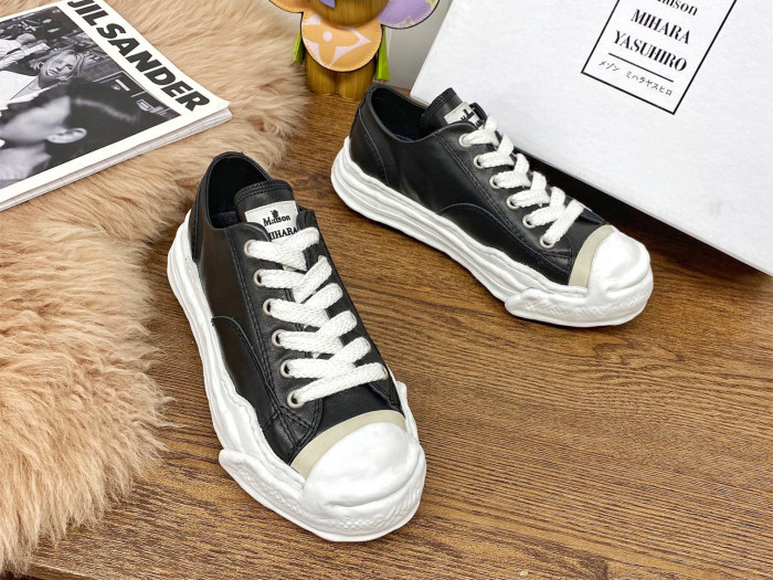 Ma*s*n mihara yasuhiro low-top sneakers mmy-010