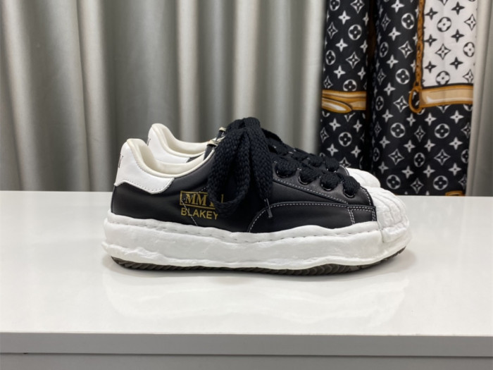 Ma*s*n mihara yasuhiro low-top sneakers mmy-026