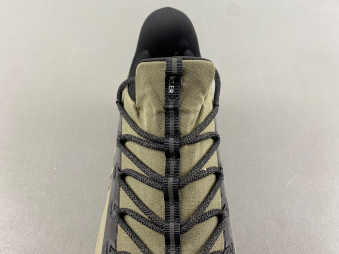 Moncler Trailgrip Lite 2 Sneakers MC-005
