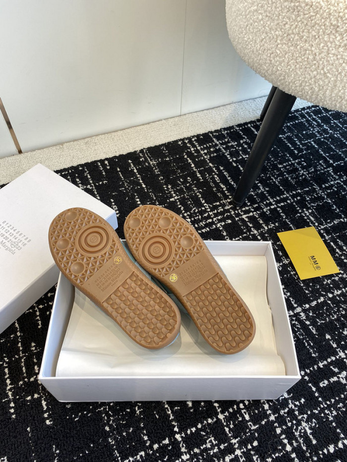 Ma*s*n m0rgiela trainer (gats)