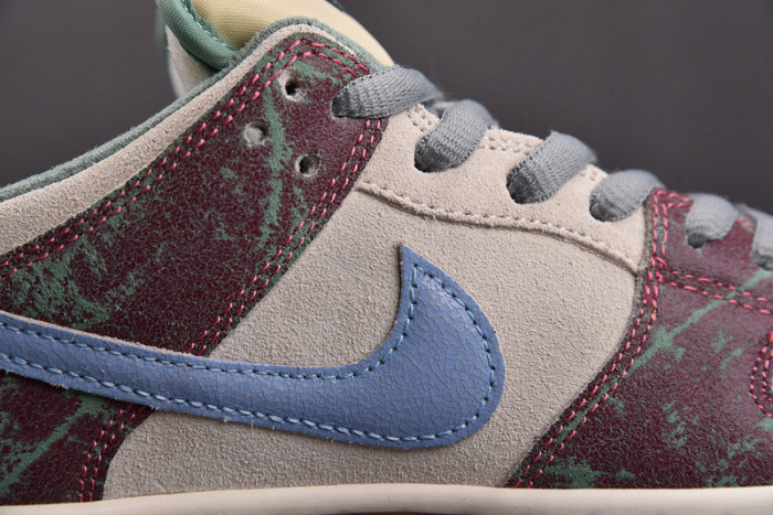 crenshaw skate club x nike sb dunk low fn4193-100