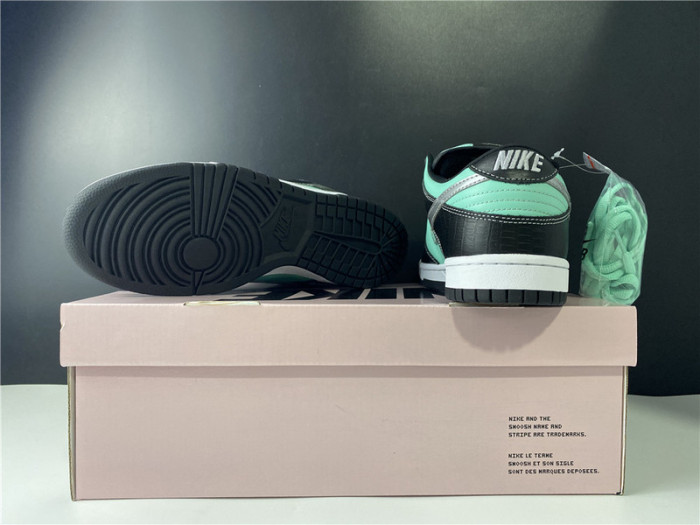 nike dunk sb low Di*m*nd supply co. "tiffany" - 304292 402