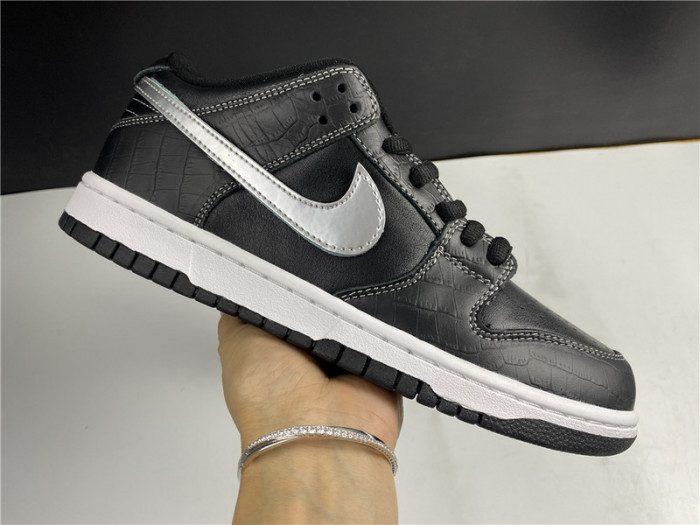 nike sb dunk low Di*m*nd s*pply co black Di*m*nd bv1310-001