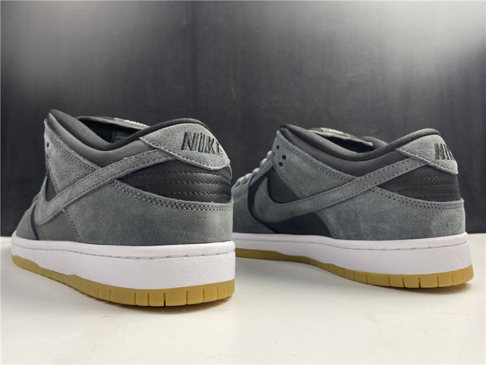 nike sb dunk low dark grey black gum ar0778-001