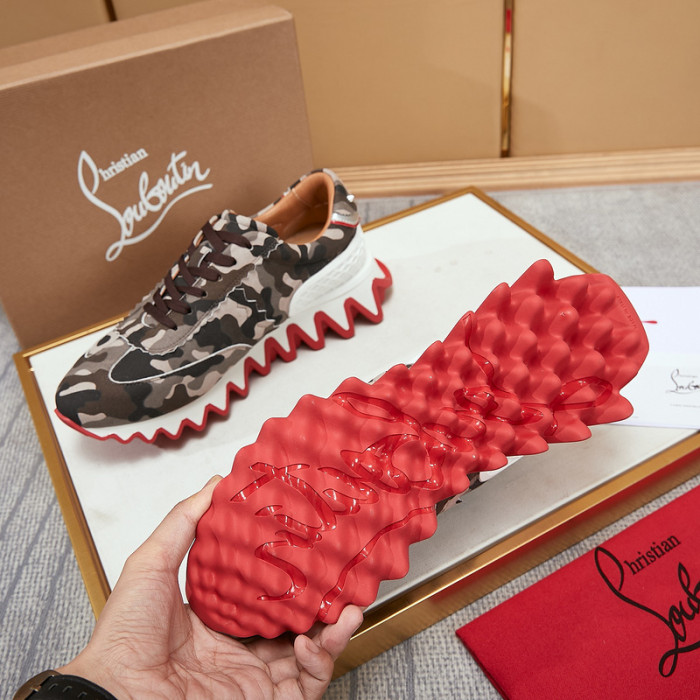 CHRISTIAN LOUBOUT1N Loubishark man (CUSTOMIZE)