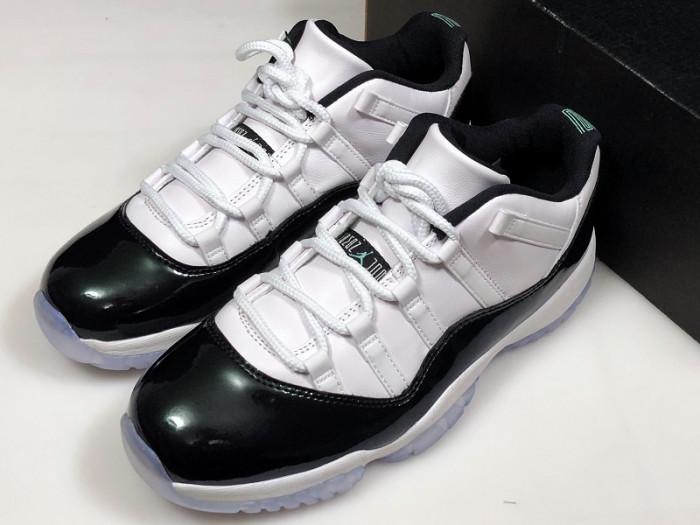 air jordan 11 retro low "emerald, easter" 528895-145