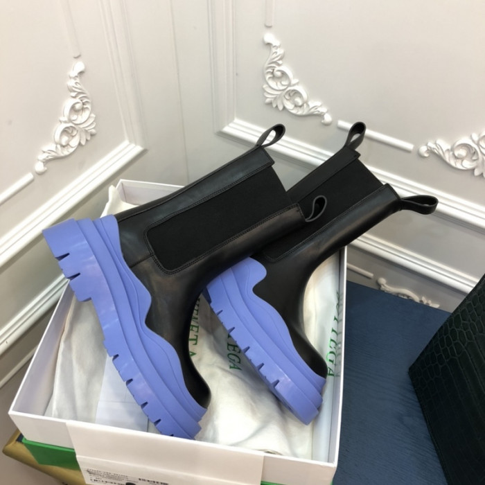 botteg*Ve*ne*ta tire leather ankle boots