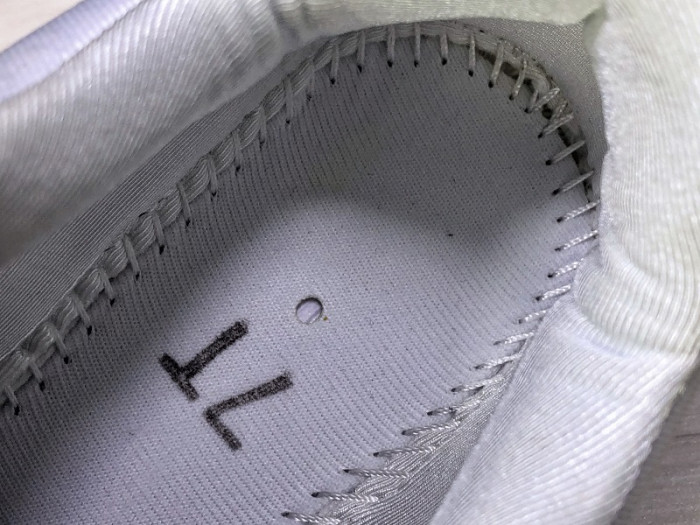 nike air vapormax run utility white aq8810-100