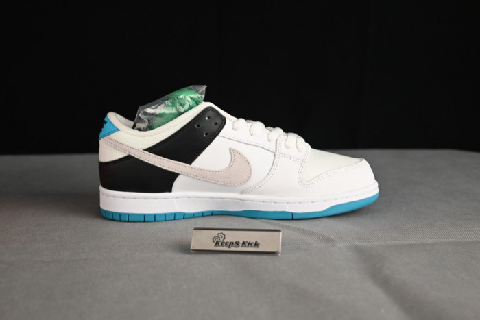 nike sb dunk low "laser blue" bq6817-101